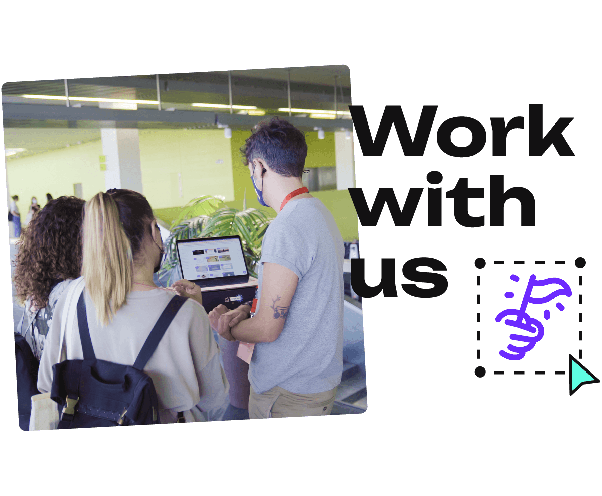 Team working at Genially